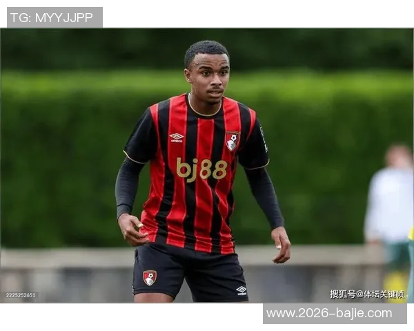 姆伯莫梅开二度助曼联赢得胜利荣膺英超第9轮最佳球员称号 姆伯莫梅开二度助曼联赢得胜利荣膺英超第9轮最佳球员称号