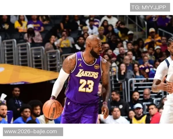 詹姆斯回忆与戴维斯的冠军之路感慨对独行侠的情感对决